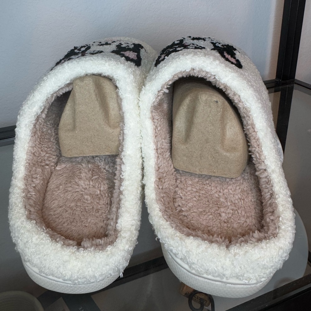 NWT Fuzzy French Bulldog Slippers Women's Size: 8-9 - Picture 5 of 5